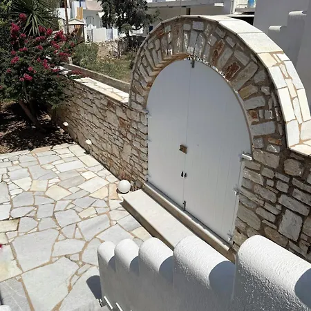 Parikia Stay-helios Holiday home